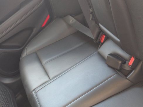 Used 2025 Genesis G70 2.5T RWD image 17