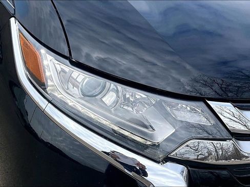 Used 2017 Mitsubishi Outlander SE image 28