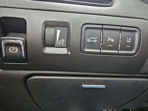 Used 2014 Chevrolet Impala LT image 34