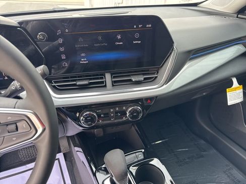 New 2026 Chevrolet Trax LT w/ Driver Confidence Package FWD image 23