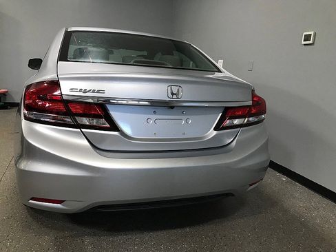 Used 2013 Honda Civic LX image 4