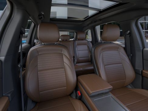 New 2026 Lincoln Nautilus Reserve w/ Jet Appearance Package AWD/4WD image 10