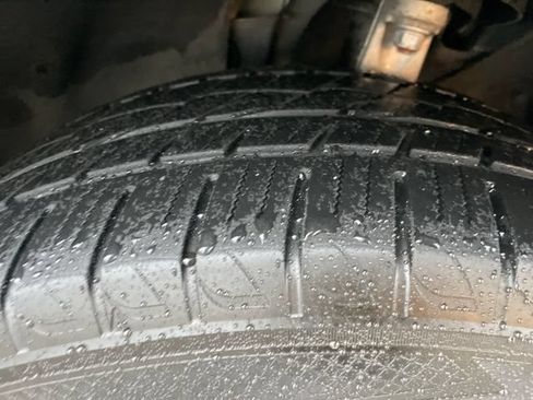 Used 2019 Jeep Grand Cherokee Altitude AWD/4WD image 30