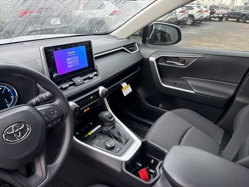 New 2025 Toyota RAV4 XLE image 15