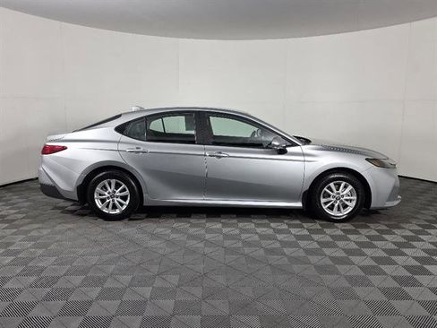 Used 2025 Toyota Camry LE w/ Convenience Package image 2