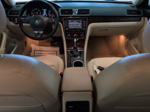 Used 2013 Volkswagen Passat TDI SEL Premium image 13