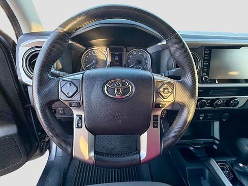 Used 2021 Toyota Tacoma 2WD Double Cab image 11