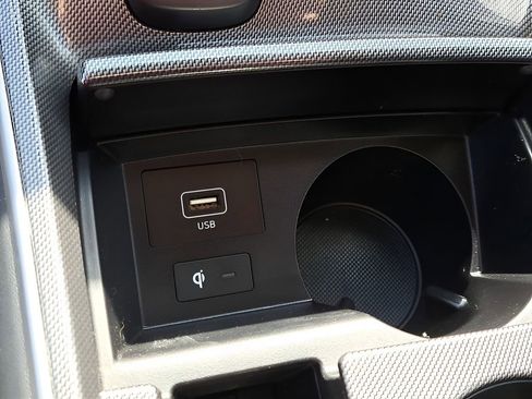 Used 2021 Hyundai Santa Fe SEL Premium image 26