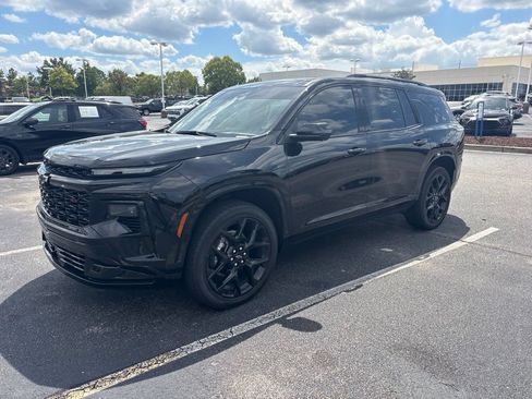 Used 2025 Chevrolet Traverse RS AWD/4WD image 8