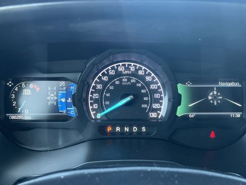 Used 2019 Ford Ranger Lariat w/ Technology Package image 12