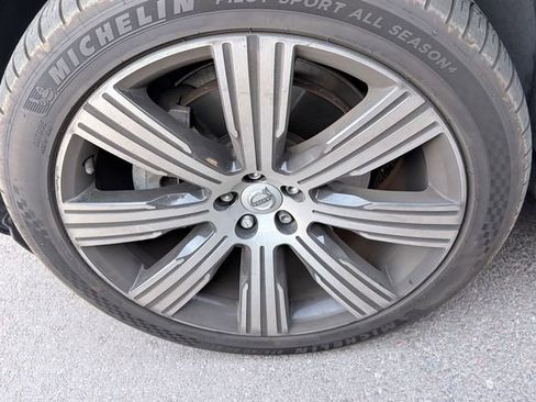 Used 2020 Volvo XC90 T6 Inscription w/ Protection Package Premier AWD/4WD image 10