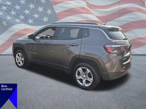 Used 2023 Jeep Compass Latitude AWD/4WD image 5