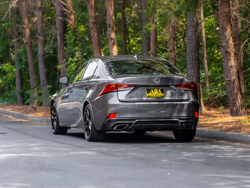 Used 2017 Lexus IS 200t F Sport w/ F Sport Package RWD image 40