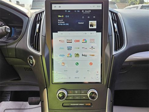 Used 2024 Ford Edge SEL image 21