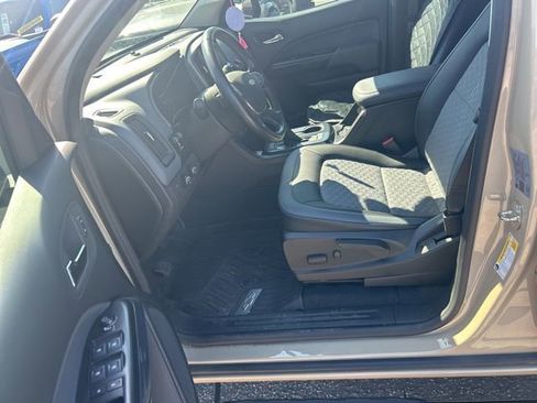 Used 2022 Chevrolet Colorado Z71 image 4