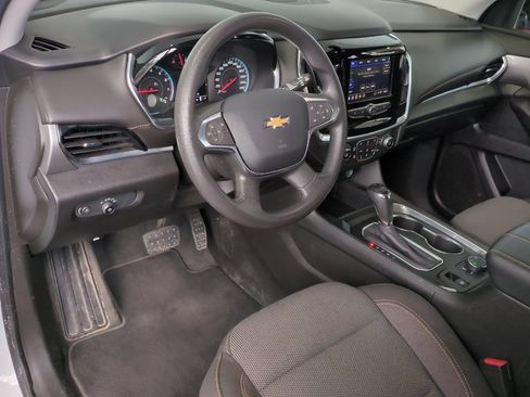 Used 2020 Chevrolet Traverse LS AWD/4WD image 9