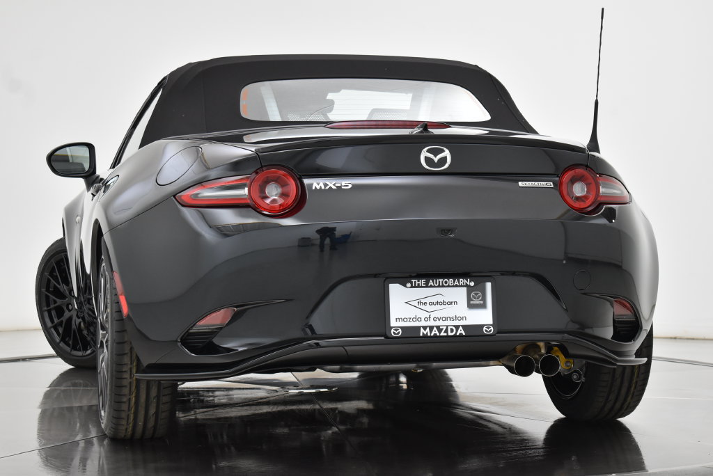 Used 2025 MAZDA MX-5 Miata Club w/ Brembo/BBS Recaro Package RWD image 9