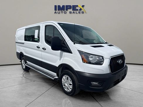 Used 2025 Ford Transit 250 Low Roof w/ Exterior Upgrade Package RWD image 4