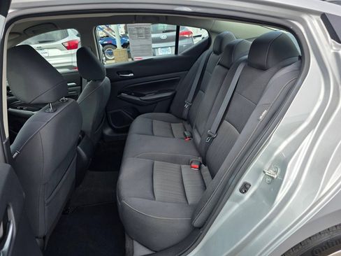 Used 2021 Nissan Altima 2.5 SV image 9