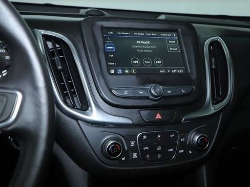 Used 2019 Chevrolet Equinox LT w/ Driver Convenience Package FWD image 24