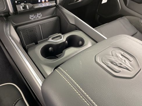 New 2026 RAM 1500 Laramie AWD/4WD image 37