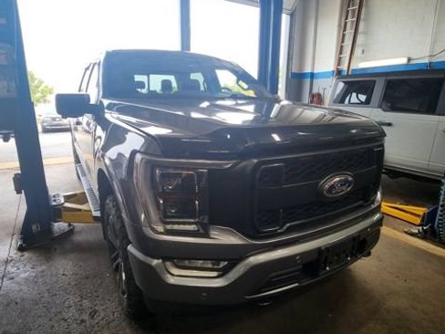 Used 2022 Ford F150 Lariat w/ Equipment Group 502A High AWD/4WD image 11