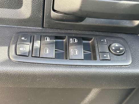 Used 2017 RAM 1500 Express w/ Express Value Package image 7