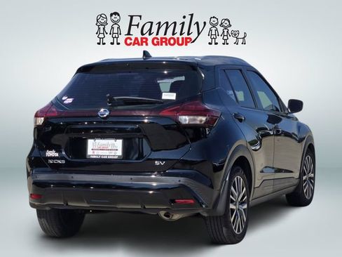 Used 2021 Nissan Kicks SV FWD image 4