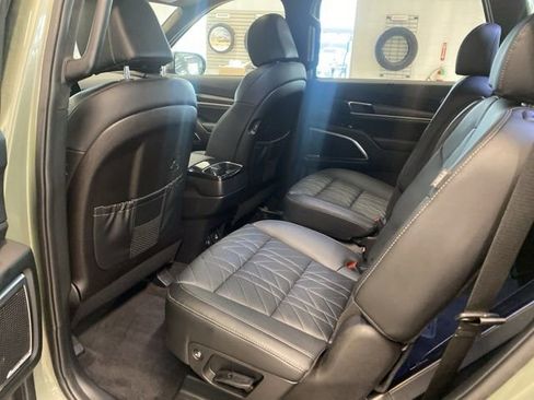 Used 2025 Kia Telluride SX Prestige X-Pro AWD/4WD image 31