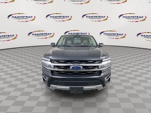 Used 2022 Ford Expedition Limited image 3