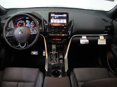 New 2025 Mitsubishi Eclipse Cross Black Edition image 19