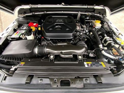 Certified 2021 Jeep Wrangler Unlimited Sahara image 24