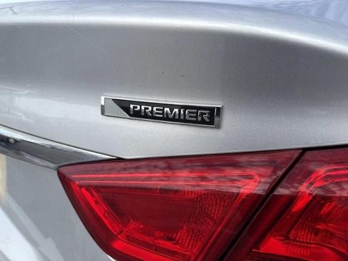 Used 2019 Chevrolet Impala Premier FWD image 5
