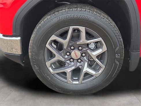 New 2026 GMC Sierra 1500 SLE w/ Preferred Package image 10