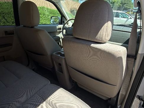 Used 2012 Ford Escape XLT image 29
