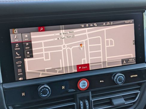 Certified 2026 Porsche Macan AWD/4WD image 18