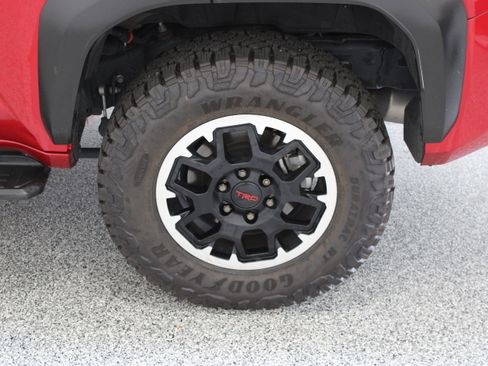 Used 2025 Toyota 4Runner TRD Off-Road Premium w/ Tow Technology Package AWD/4WD image 10