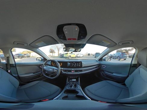 Used 2025 Kia K4 LXS image 43