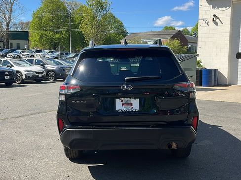 Certified 2025 Subaru Forester Premium AWD/4WD image 6