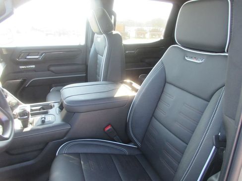 New 2026 GMC Sierra 1500 AT4X AWD/4WD image 14