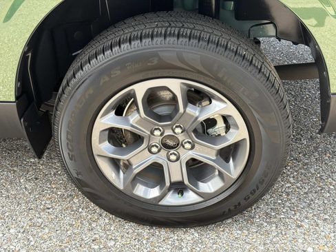 Used 2025 Ford Maverick XLT w/ Equipment Group 302A AWD/4WD image 4