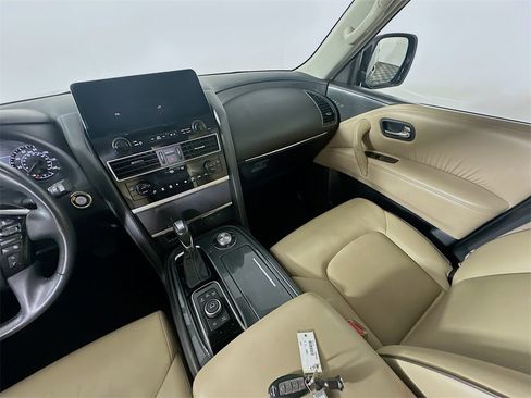 Used 2023 Nissan Armada SV image 11