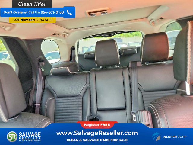 Used 2017 Land Rover Discovery First Edition AWD/4WD image 13