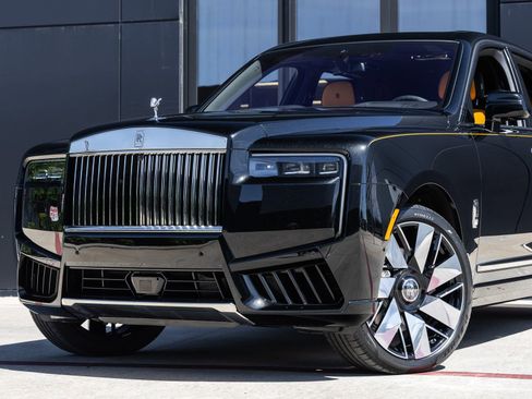 New 2026 Rolls-Royce Cullinan AWD/4WD image 6