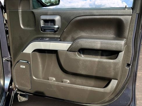 Used 2018 Chevrolet Silverado 1500 LTZ Z71 w/ Centennial Edition image 31