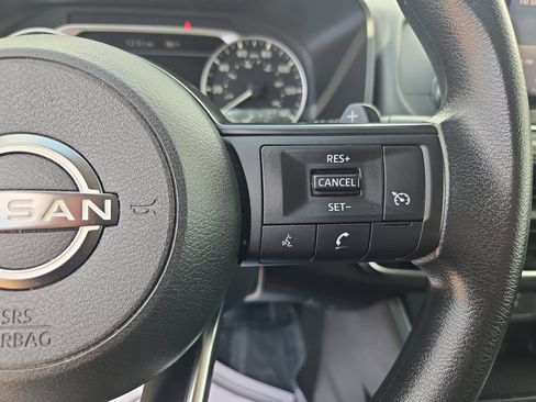 Certified 2024 Nissan Rogue S AWD/4WD image 17