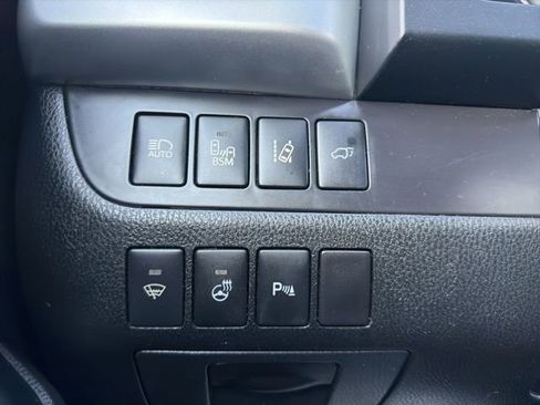 Used 2015 Toyota Highlander Limited Platinum image 37