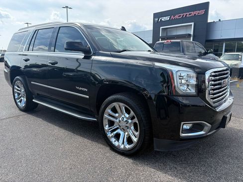 Used 2017 GMC Yukon SLT w/ Premium Edition AWD/4WD image 2