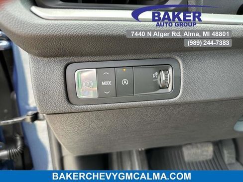 New 2026 Chevrolet Traverse LT w/ Sun and Wheel Package image 9