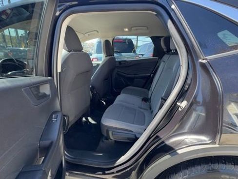 Certified 2022 Ford Escape SE w/ Convenience Package AWD/4WD image 17